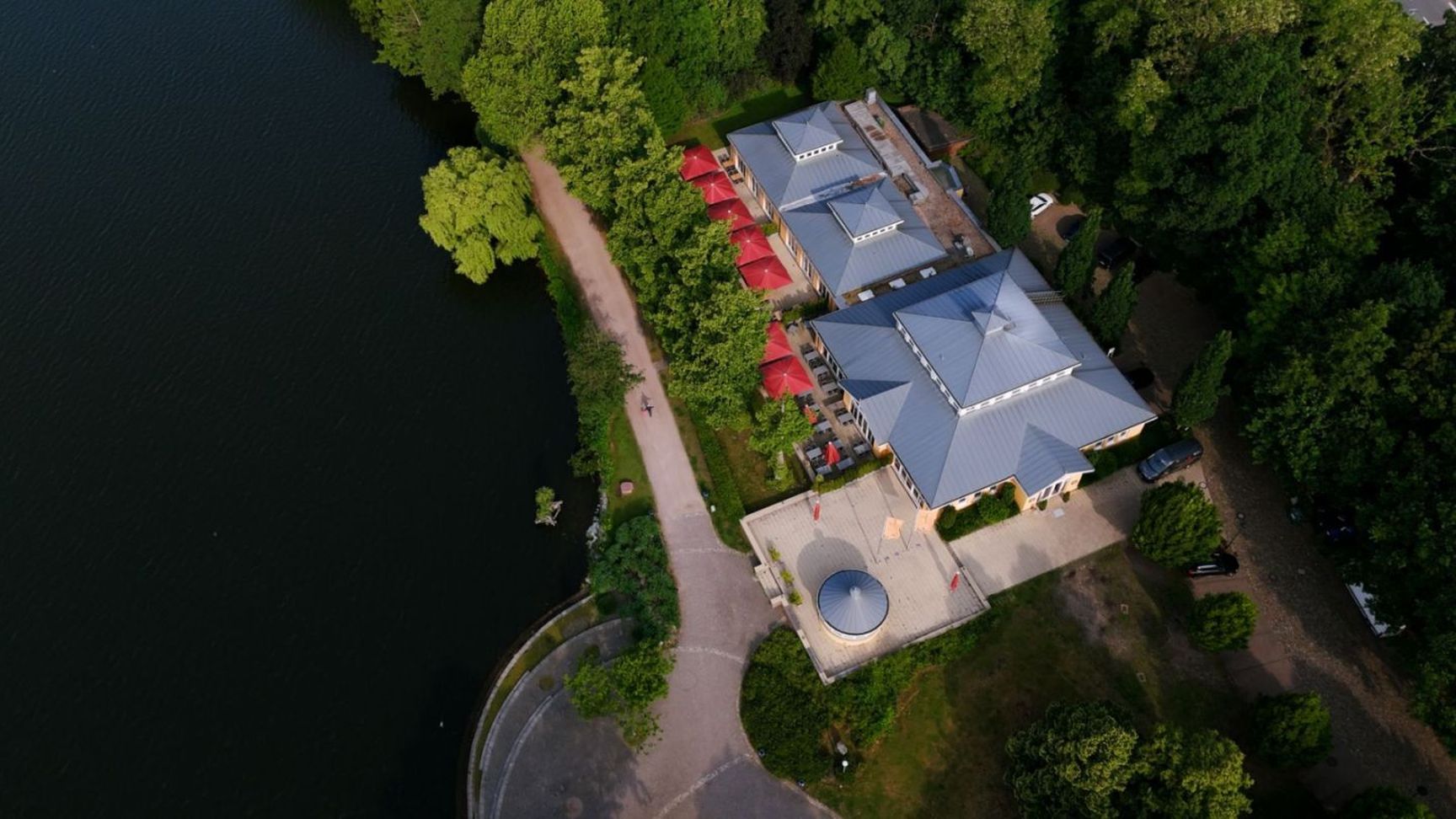 LeuchtturmHarburg_Vogelperspektive Luftaufnahme Restaurant Leuchtturm